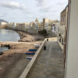 https://a-casa-di-clara.sicilyhotelsitaly.net